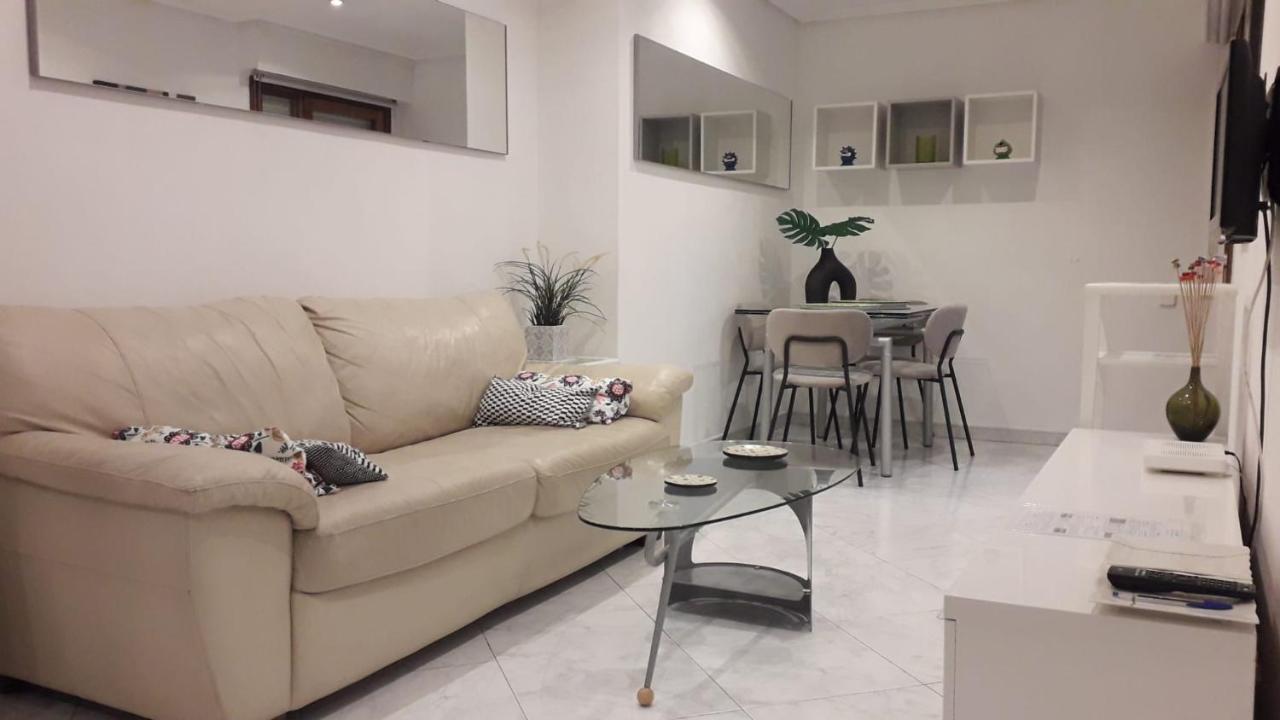 Apartamento Junto Al Santiago Bernabeu Con Piscina Leilighet Madrid Eksteriør bilde