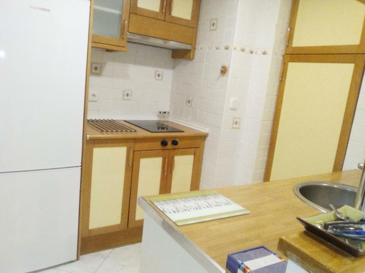Apartamento Junto Al Santiago Bernabeu Con Piscina Leilighet Madrid Eksteriør bilde